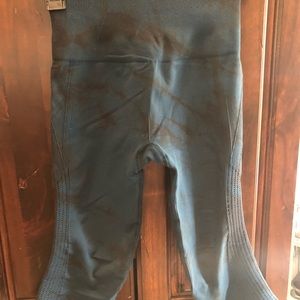 Lululemon leggings size 4